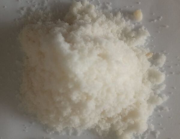 Compre en línea el producto químico de investigación AMT: polvo de α-metiltriptamina de alta pureza para estudios científicos.